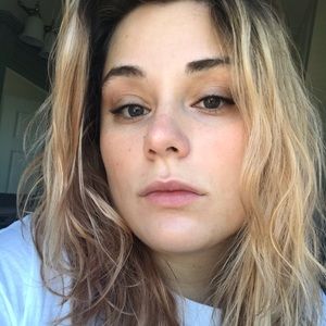 Meet your Posher, Hannah noel